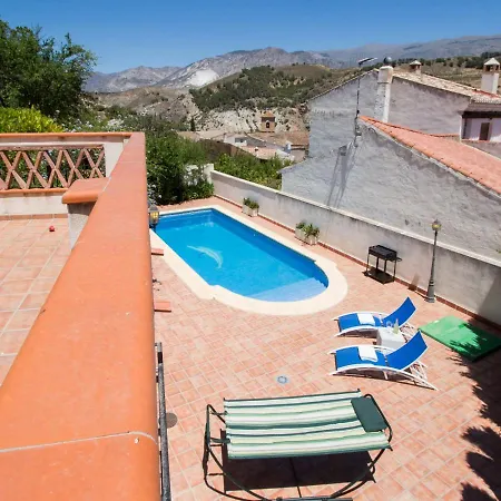 Casa Pedregal