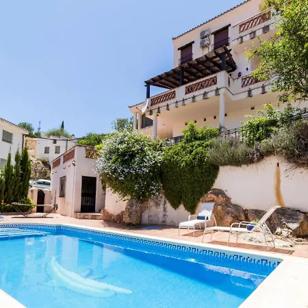 Casa Pedregal